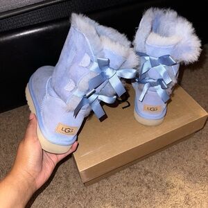 Ugg Bailey bow ll light blue